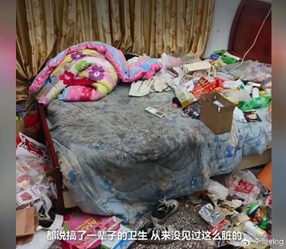 女租客欠租失联，屋内堆满垃圾与粪便，邻里震惊