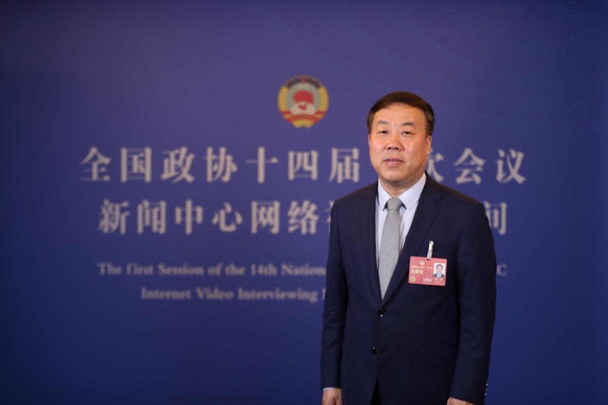 委员提议：两会期间推动浦东试点新政策，探索创新发展模式