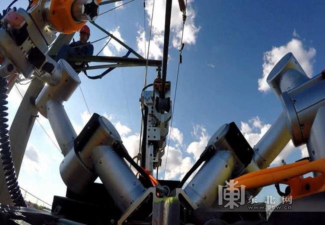国网黑龙江电力：智能机器人助力带电作业，提升电力安全与效率