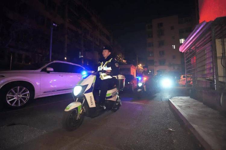北京警方加大力度排查安全隐患，保障群众生命财产安全