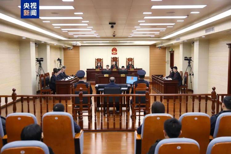 黑龙江原副省长王一新一审被控受贿，涉嫌重大腐败案件