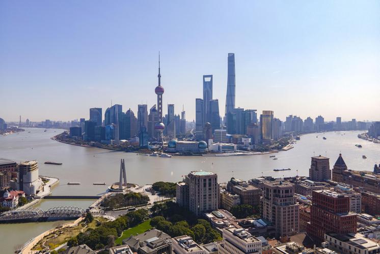 感受中国蓬勃发展的脉动：从城市建设到文化振兴
