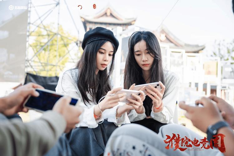 浙江古镇迎电竞热潮：单日突破万人打卡，传统与现代交融新景象